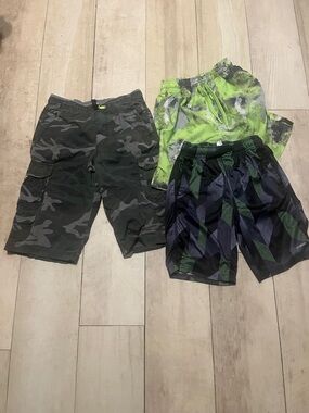 UNIONBAY Boys 3-Pack Shorts - Green, Gray, Black